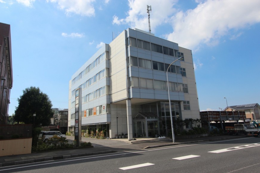 会社ビルの画像